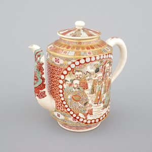 A large Japanese Satsuma porcelain teapot, 19th C — photo 1