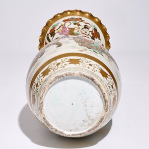A large Japanese Satsuma vase with Buddha surrounded by Arhat, Edo/Meiji, 19th C. — 照片 5