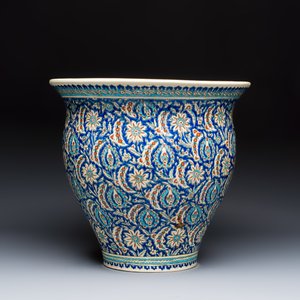 A large Kutahya blue-ground Iznik-style jardinière — photo 4