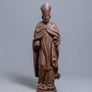 A large limewood figure of a bishop, 18th C. — 照片 2