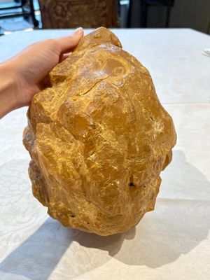 A large lump of copal or amber, 4220 grams — foto 5