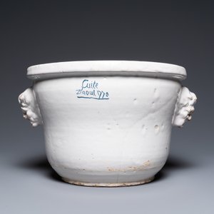 A large monochrome white-glazed French faience fruit bowl, dated August 1770 — photo 4