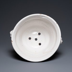 A large monochrome white-glazed French faience fruit bowl, dated August 1770 — photo 7