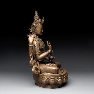 A large Nepalese bronze sculpture of Usnisavijaya, 20th C. — photo 3