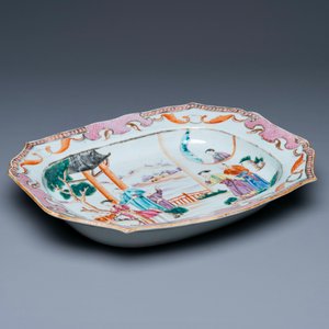A large octagonal Chinese famille rose 'mandarin subject' dish, Qianlong — 照片 3