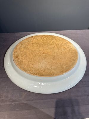 A large oval Chinese export 'EHA' monogrammed 'landscape' dish, Jiaqing, ca. 1800 — photo 7