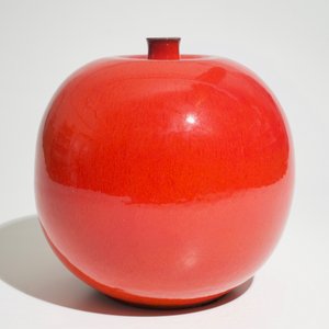 A large oxblood glazed modernist globular vase, Perignem, 2nd half 20th C. — photo 2