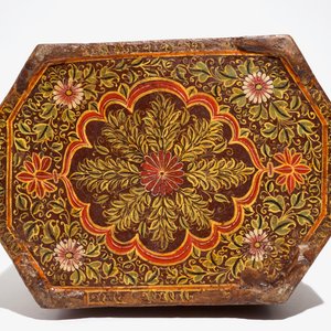 A large painted papier mache and wood chest with interior, Qajar, Iran, 19th C. — 照片 6