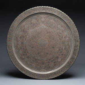 A large Persian engraved tinned-copper tray with stags and birds among flowers — photo 1
