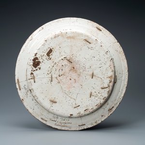 A large polychrome 'battle scene' dish, Francesco Grue workshop, Castelli, Italy, 1st half 17th C. — 照片 2