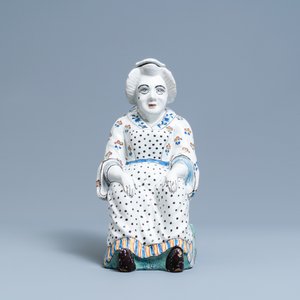 A large polychrome Brussels faience 'Jacqueline' ewer and cover, 18th C. — photo 2