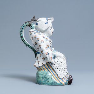 A large polychrome Brussels faience 'Jacqueline' ewer and cover, 18th C. — photo 3