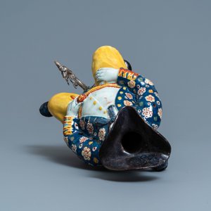 A large polychrome Dutch Delft 'Bobbejak' table fountain, 18th C. — photo 6