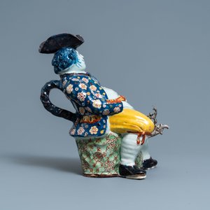A large polychrome Dutch Delft 'Bobbejak' table fountain, 18th C. — 照片 3