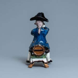 A large polychrome Dutch Delft 'Bobbejak' table fountain, 18th C. — 照片 7