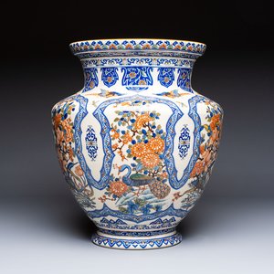 A large polychrome Gien faience 'Birds among Flowering Branches' vase, marked, France, 19/20th C. — photo 1