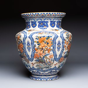 A large polychrome Gien faience 'Birds among Flowering Branches' vase, marked, France, 19/20th C. — photo 3