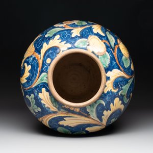 A large polychrome Italian maiolica jar, Caltagirone, 19th C. — photo 5
