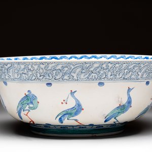 A large polychrome Iznik-style 'peacocks' bowl on a wooden stand, Samson, Paris, 19th C. — photo 4