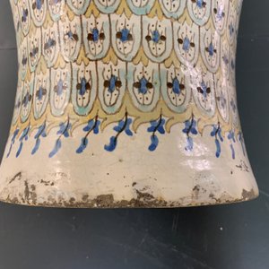 A large polychrome pottery vase, Morocco or Tunesia, ca. 1900 — 照片 12