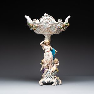 A large polychrome Saxon porcelain centrepiece, Germany, 19/20th C. — photo 1
