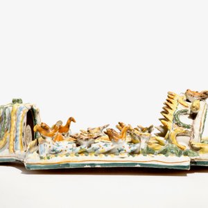 A large polychrome Spanish pottery holy water font, Talavera, 2nd half 18th C. — photo 3