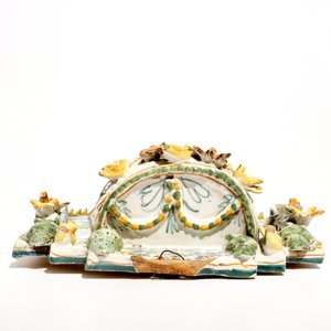A large polychrome Spanish pottery holy water font, Talavera, 2nd half 18th C. — photo 4