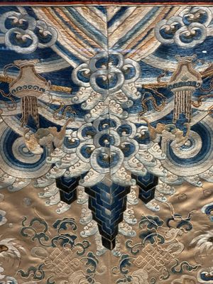 A large rectangular Chinese gold thread-embroidered silk panel decorated with four four-clawed dragons, Qing — photo 3