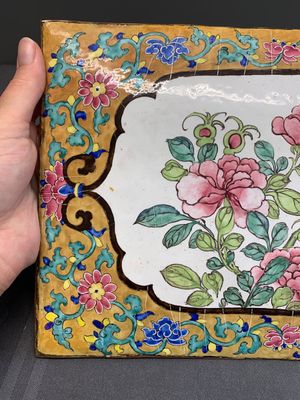 A large rectangular Chinese gold-yellow-ground Canton enamel plaque with fine floral design, Yongzheng — photo 3