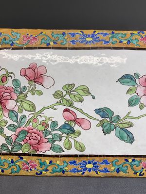 A large rectangular Chinese gold-yellow-ground Canton enamel plaque with fine floral design, Yongzheng — photo 6