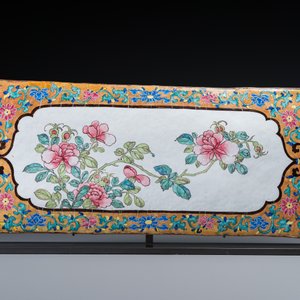A large rectangular Chinese gold-yellow-ground Canton enamel plaque with fine floral design, Yongzheng — photo 2