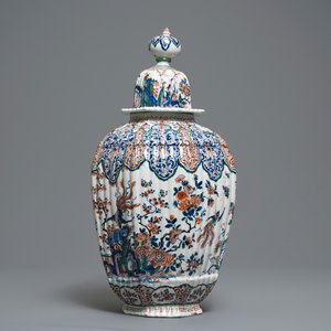 A large ribbed Dutch Delft cashmere palette vase, ca. 1700 — photo 2