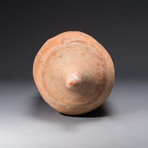 A large Roman pottery wine or fish oil transport amphora with marine encrustation, North Africa, 4/5th C. — photo 7