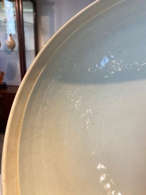 A large round Chinese box and cover with overglaze blue enamel lotus design, Guangxu mark and of the period — photo 13
