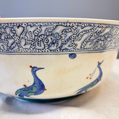 A large Samson Iznik-style bowl with peacocks — photo 8