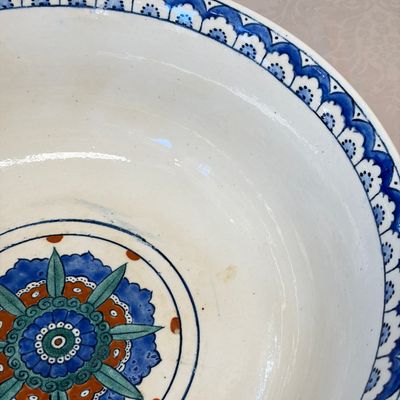 A large Samson Iznik-style bowl with peacocks — photo 14