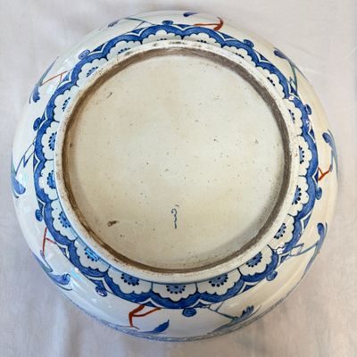 A large Samson Iznik-style bowl with peacocks — photo 16