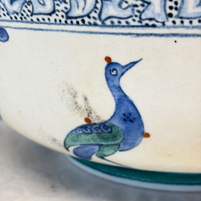 A large Samson Iznik-style bowl with peacocks — photo 3