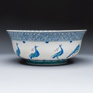 A large Samson Iznik-style bowl with peacocks — photo 2