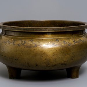 A large silver and brass-inlaid bronze incense burner, China or Vietnam, 19th C. — photo 1