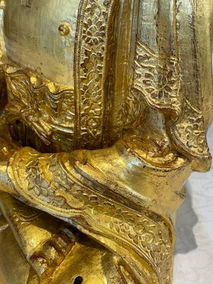 A large Sino-Tibetan gilt bronze Buddha on wooden stand, Ming — photo 12