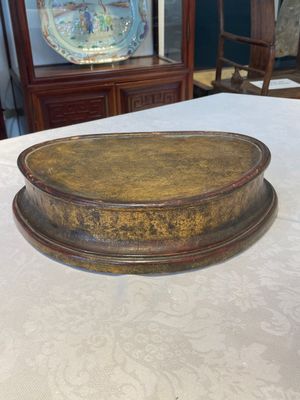 A large Sino-Tibetan gilt bronze Buddha on wooden stand, Ming — photo 20