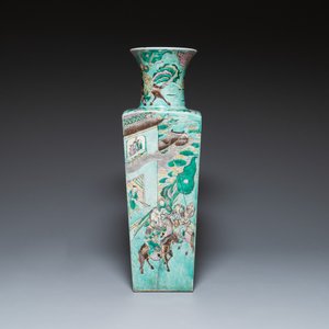 A large square Chinese verte biscuit 'Romance of the Three Kingdoms' vase, 19th C. — 照片 3