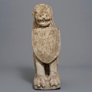 A large stone model of a lion with shield, probably Flemish, 17th C. — 照片 2