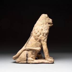 A large terracotta model of a lion with cub, Portugal or Spain, 16/17th C. — photo 5