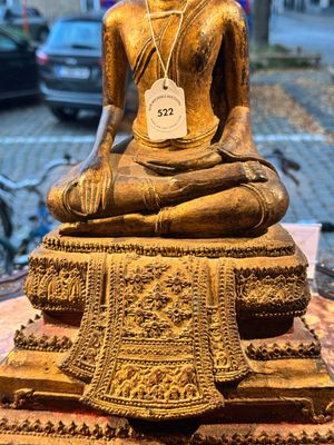 A large Thai gilt-lacquered bronze Buddha, 19th C. — 照片 3