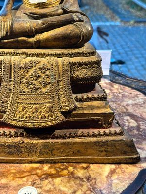 A large Thai gilt-lacquered bronze Buddha, 19th C. — 照片 5