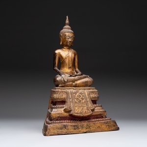A large Thai gilt-lacquered bronze Buddha, 19th C. — 照片 5