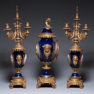 A large three-piece Sèvres-style clock garniture with gilt bronze mounts, France, 19th C. — photo 2