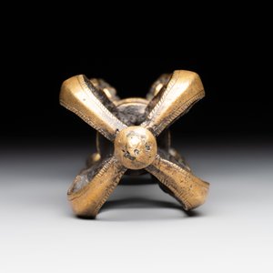 A large Tibetan bronze vajra, 18/19th C. — photo 4